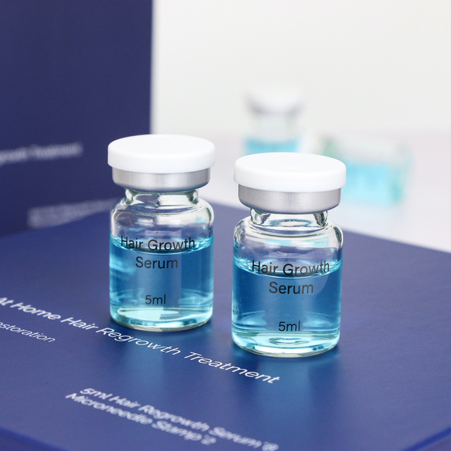 Juego de microagujas para el crecimiento del cabello con p&eacute;ptido de cobre azul